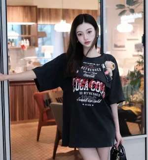 13DE MARZO x Coca-Cola Bear Layered Logo T-Shirt (Black)