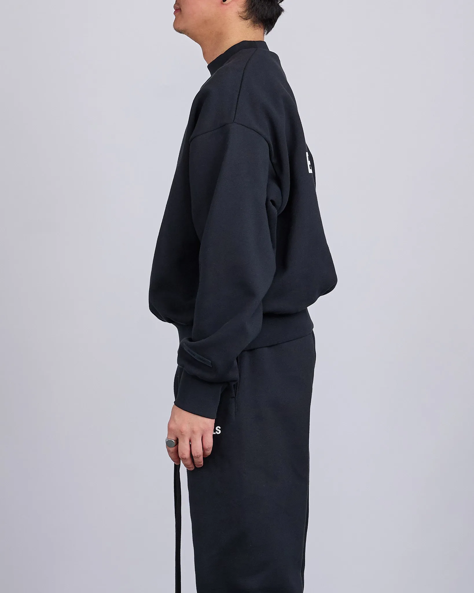 Fear of God Essentials Classic Crewneck Bevel Jet Black