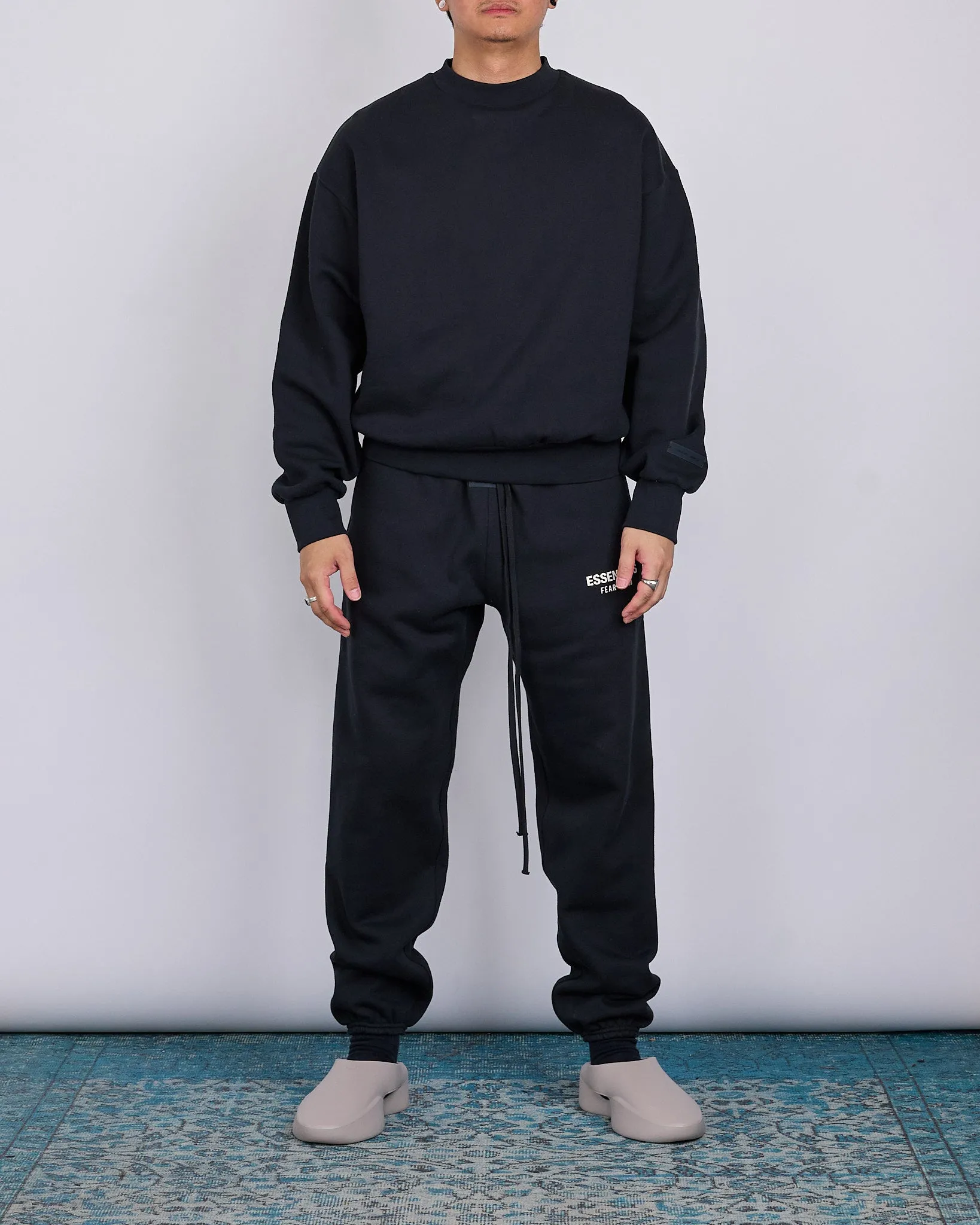 Fear of God Essentials Classic Crewneck Bevel Jet Black