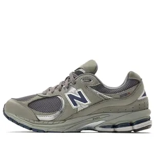 New Balance 2002R Classic Grey