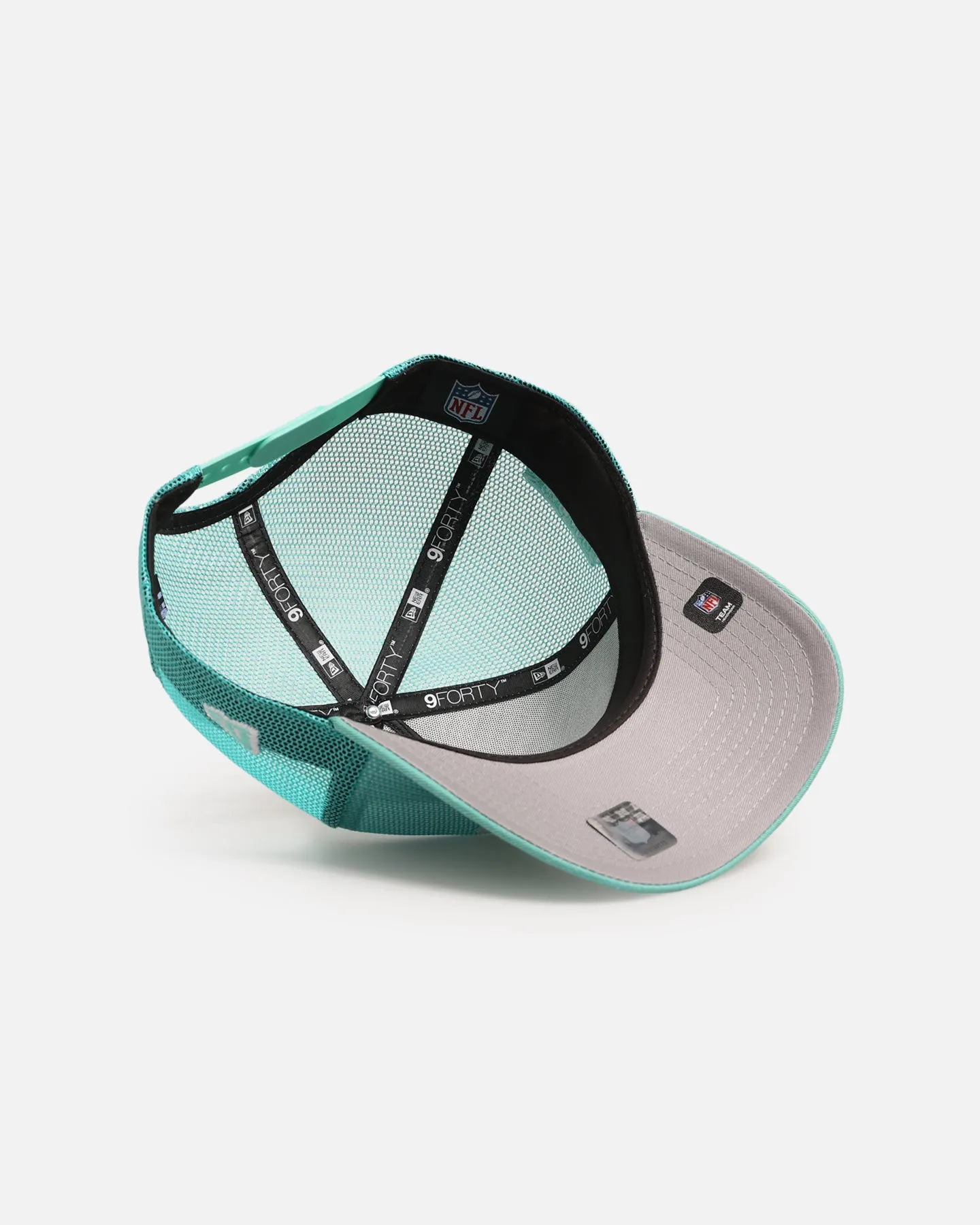 New Era Las Vegas Raiders 'Polychromatic Mesh' 9FORTY A-Frame Snapback Mint/White