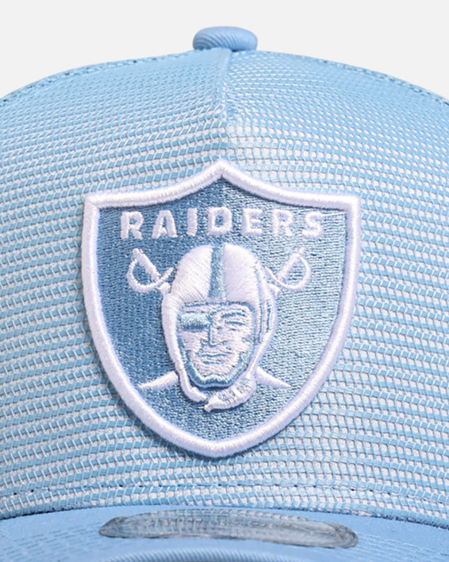 New Era Las Vegas Raiders 'Polychromatic Mesh' 9FORTY A-Frame Snapback Sky Blue