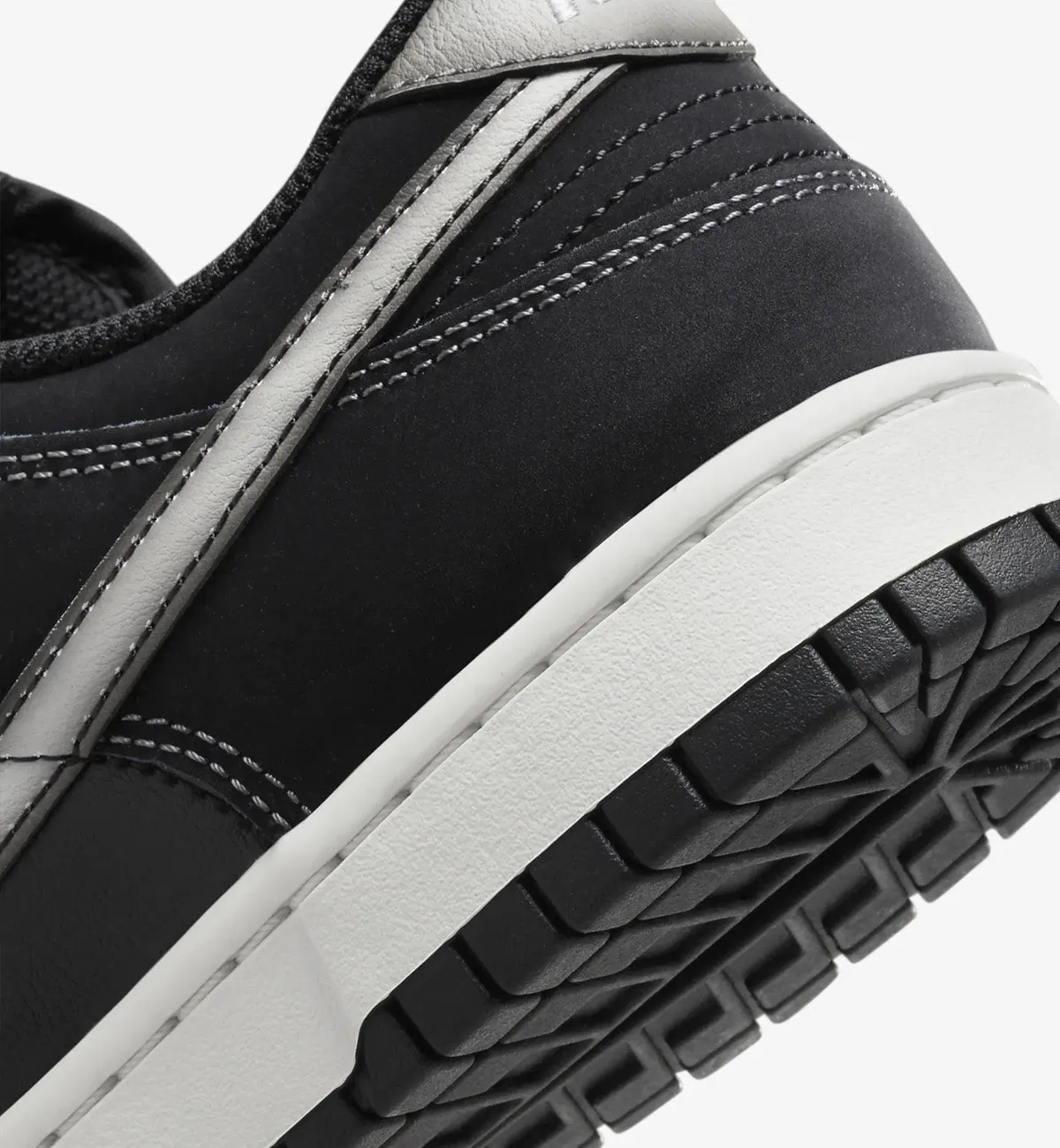 Nike Dunk Low Industrial Black