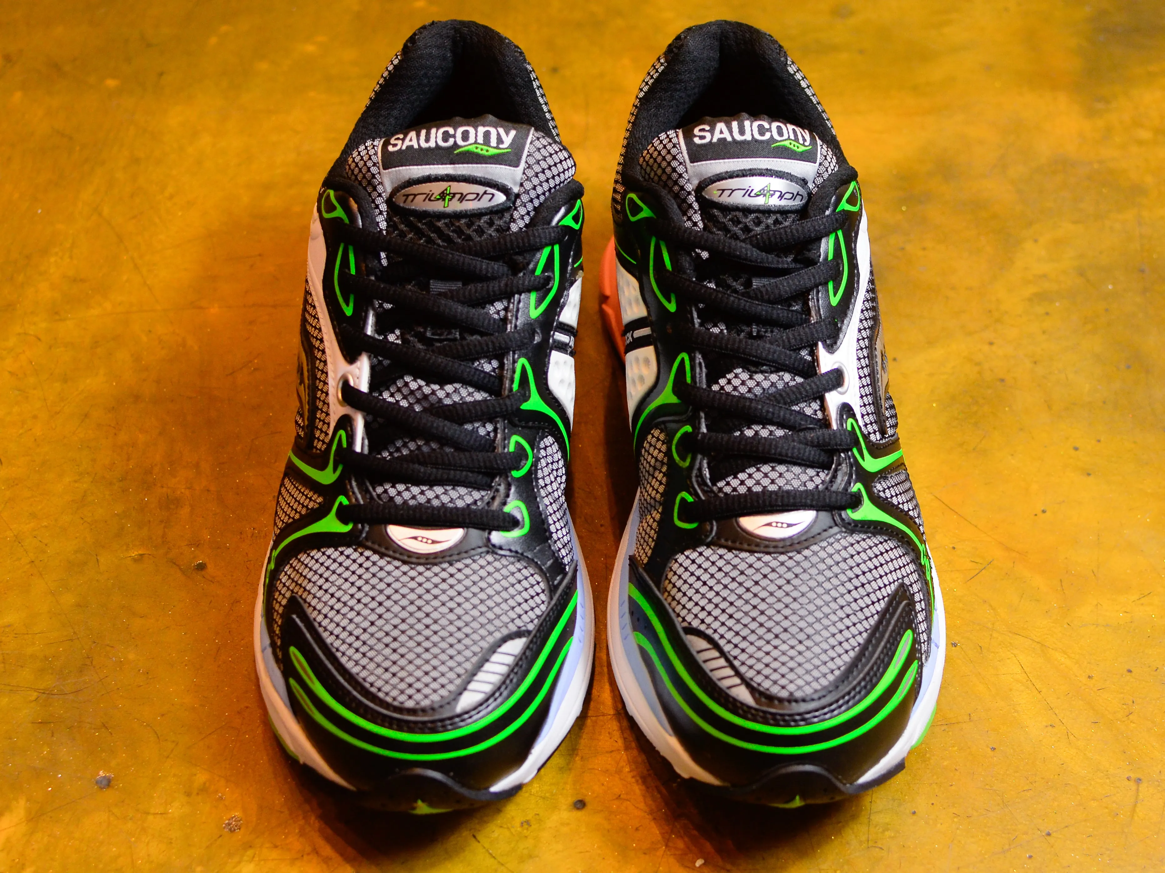 Progrid Triumph 4 Otherworld - Black / White / Pink